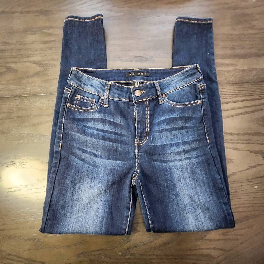 Truth Theory Petite Dark Wash High Waisted Size 4 Skinny Jeans